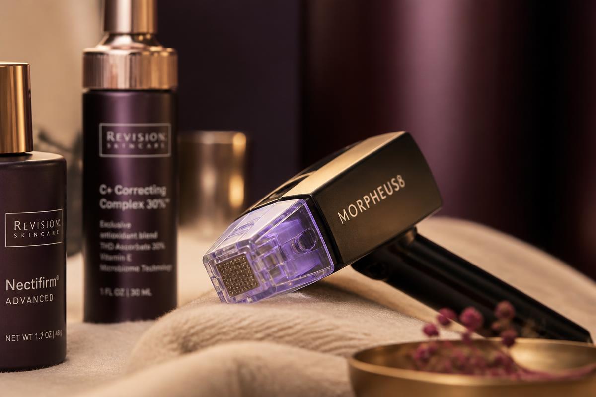 Morpheus8 RF microneedling device